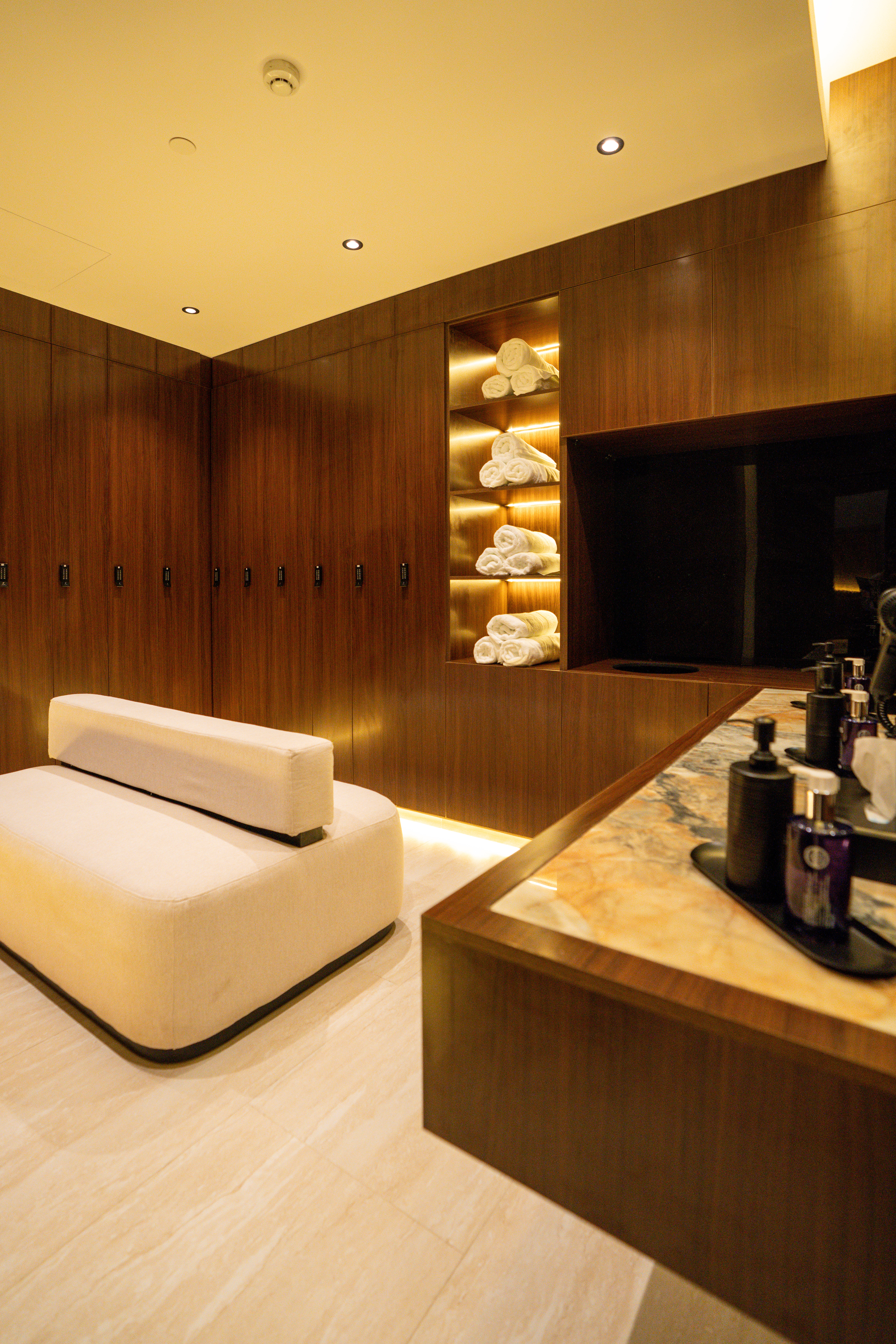 Him Spa